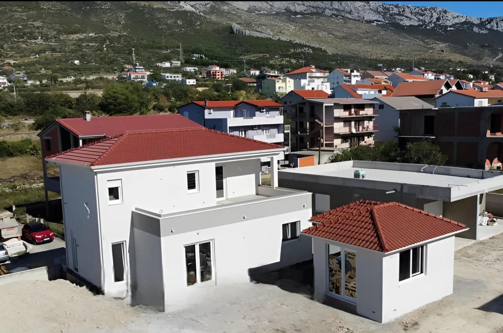 Modern Two Bedroom With Spacious Seaview Terrace And Free Parking * Kaštela