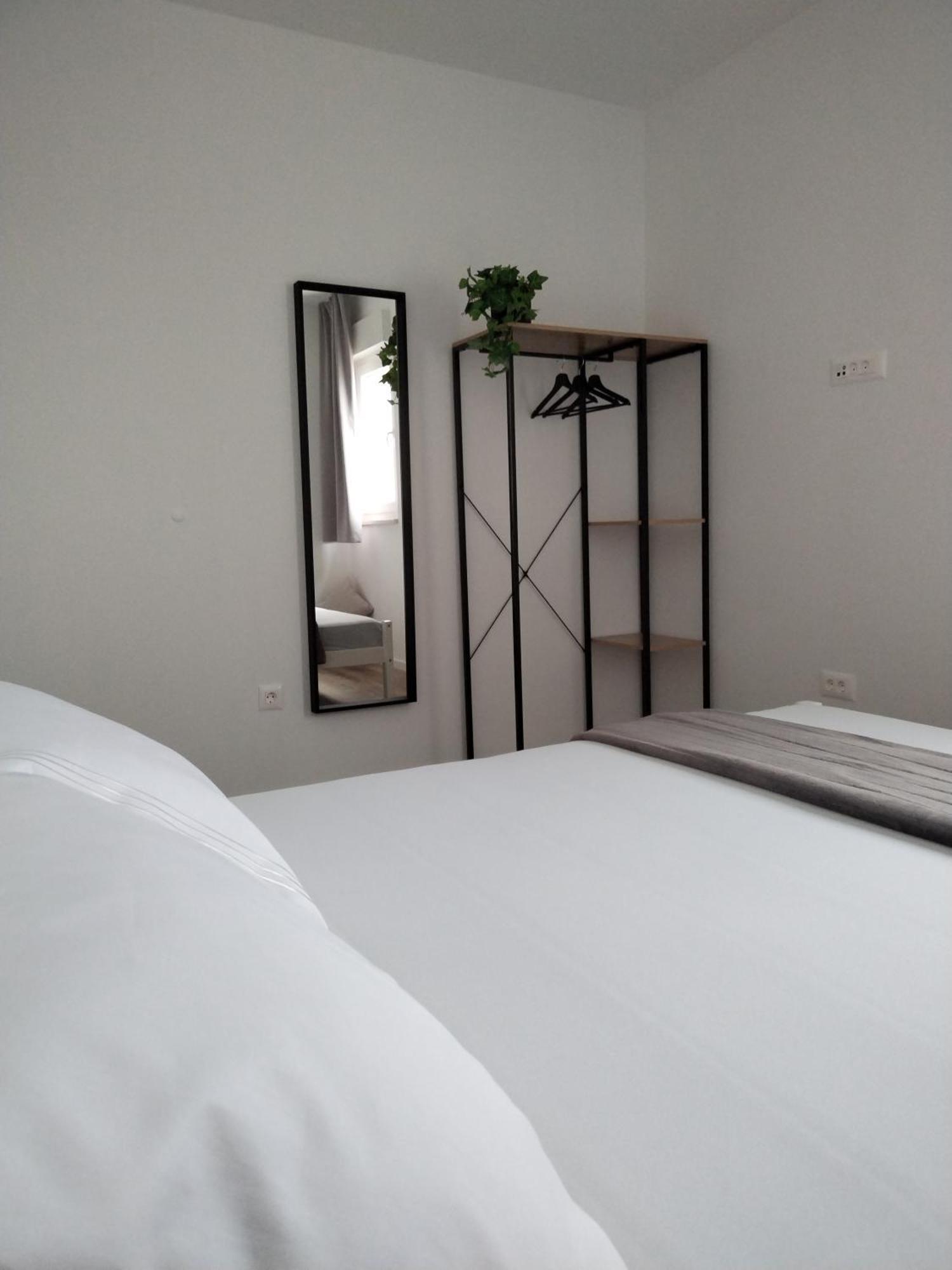 Modern Two Bedroom With Spacious Seaview Terrace And Free Parking Appartamento Kaštela