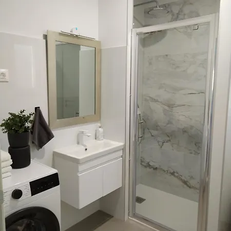 Modern Two Bedroom Apartment With Spacious Seaview Terrace And Free Parking Kastela Exterior photo