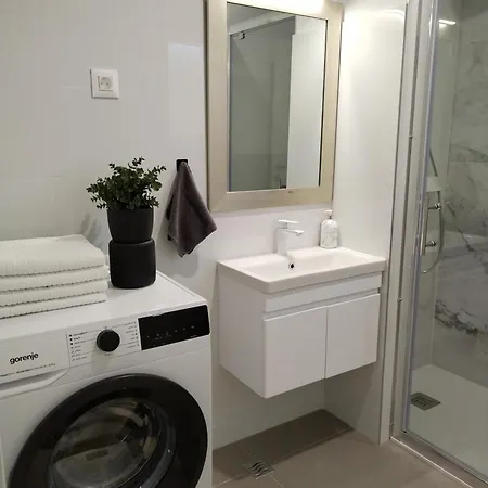 Modern Two Bedroom Apartment With Spacious Seaview Terrace And Free Parking Kastela Exterior photo